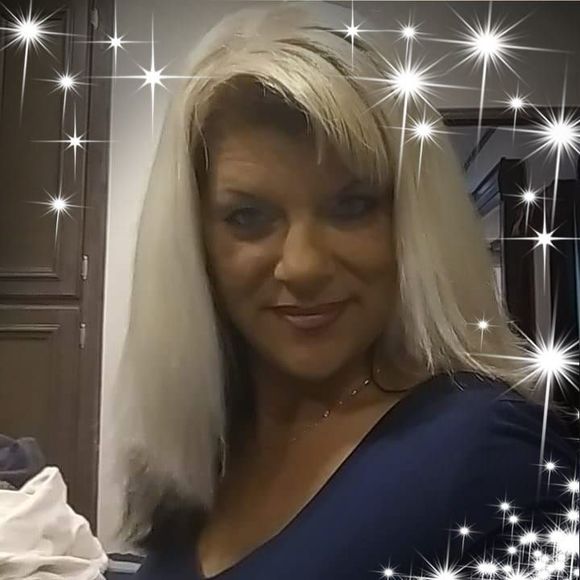 Meet your Posher, Sky - Picture 1 of 1